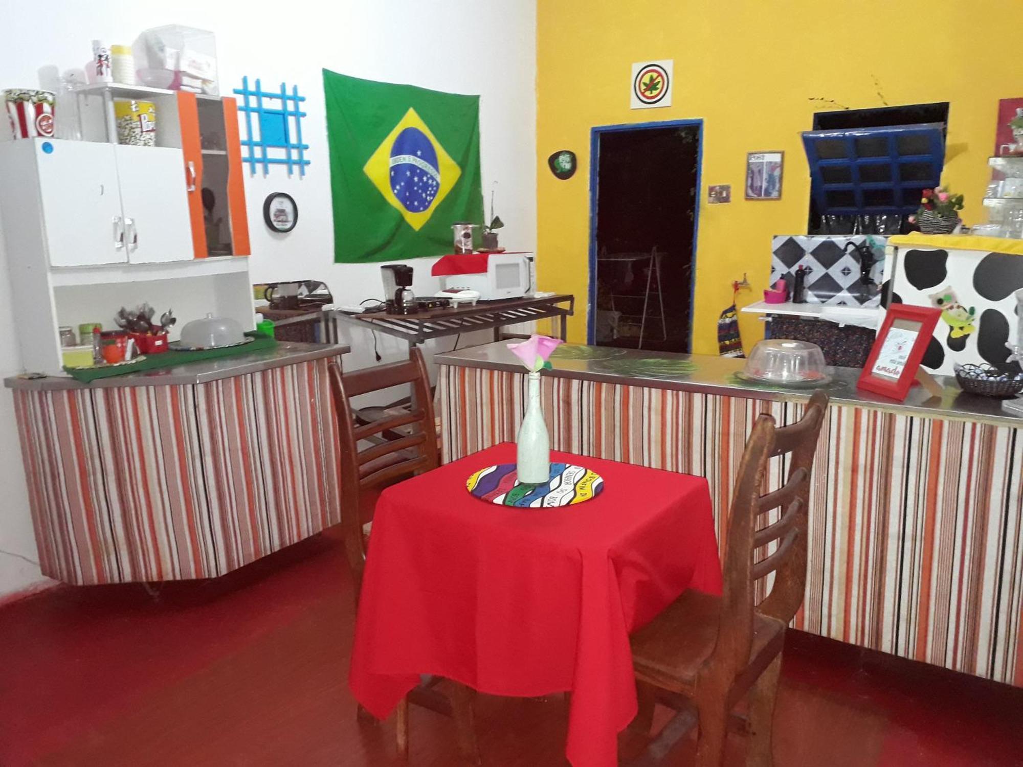 Perto Do Aeroporto De Salvador - Dona Pitanga Hostel 劳鲁-迪弗雷塔斯 外观 照片
